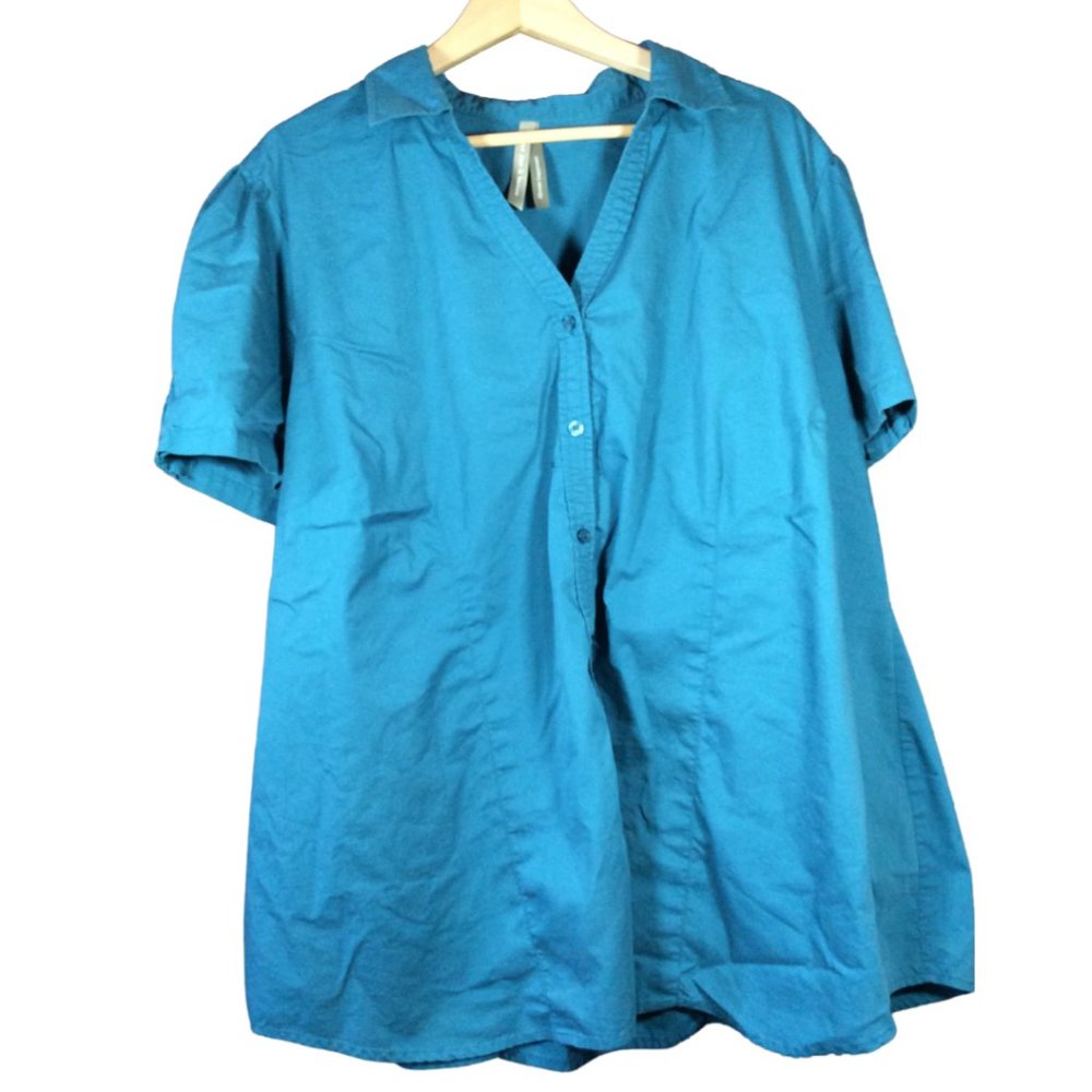 Size: 4X - Turquoise Button up Blouse